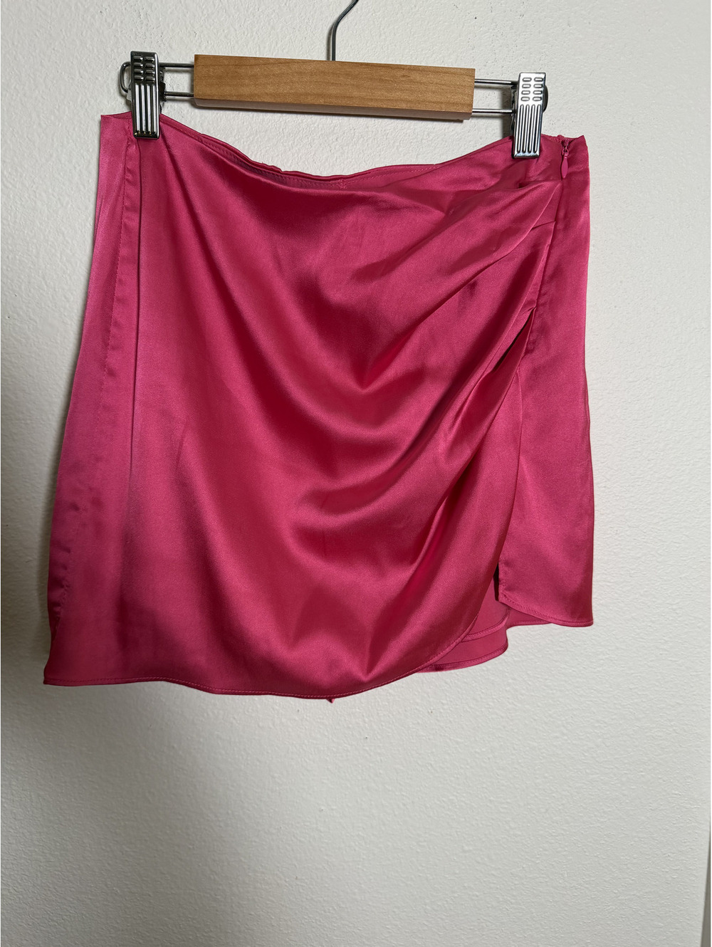 Etiquette Hot Pink Satin Draped Wrap Mini Skort Size Small